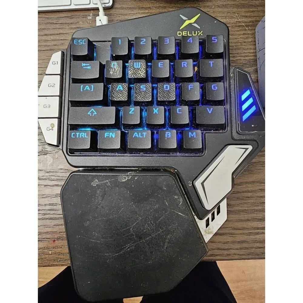 Delux T9X One Handed Wired Gaming Keyboard USB Type C Mechanical Keypad